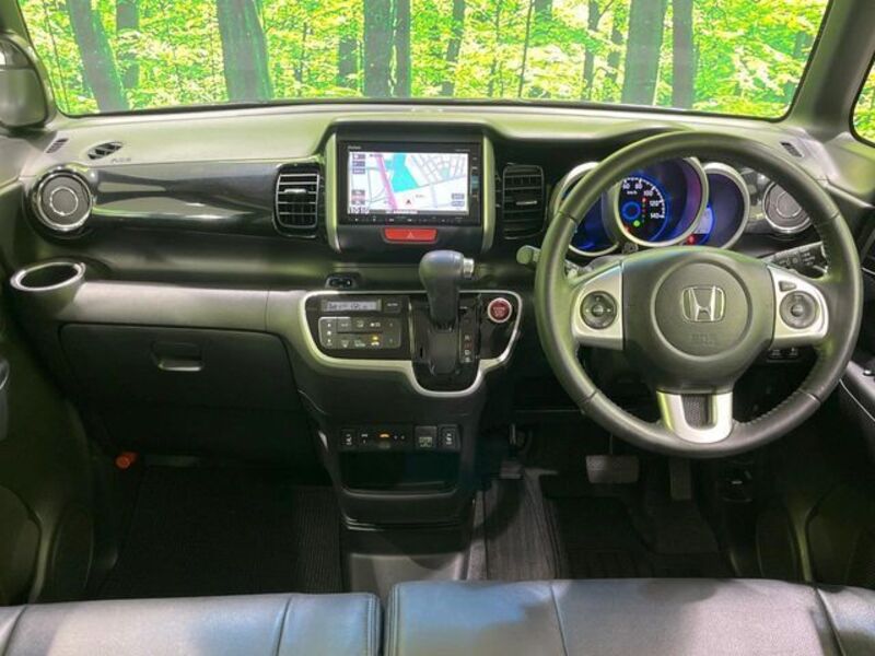N BOX CUSTOM