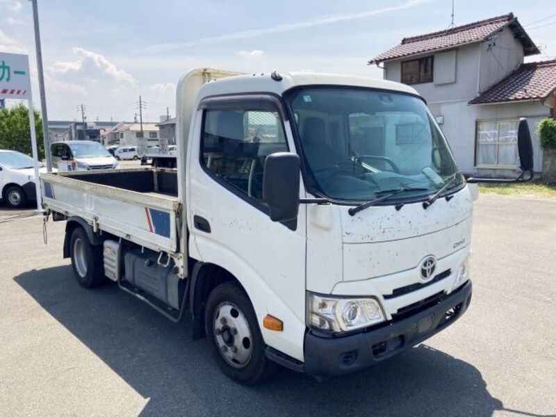 TOYOTA DYNA