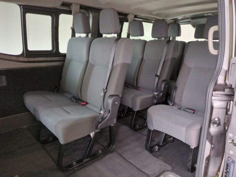 NV350 CARAVAN WAGON