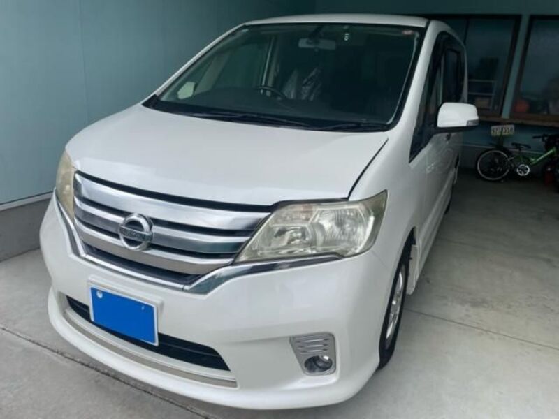 NISSAN SERENA