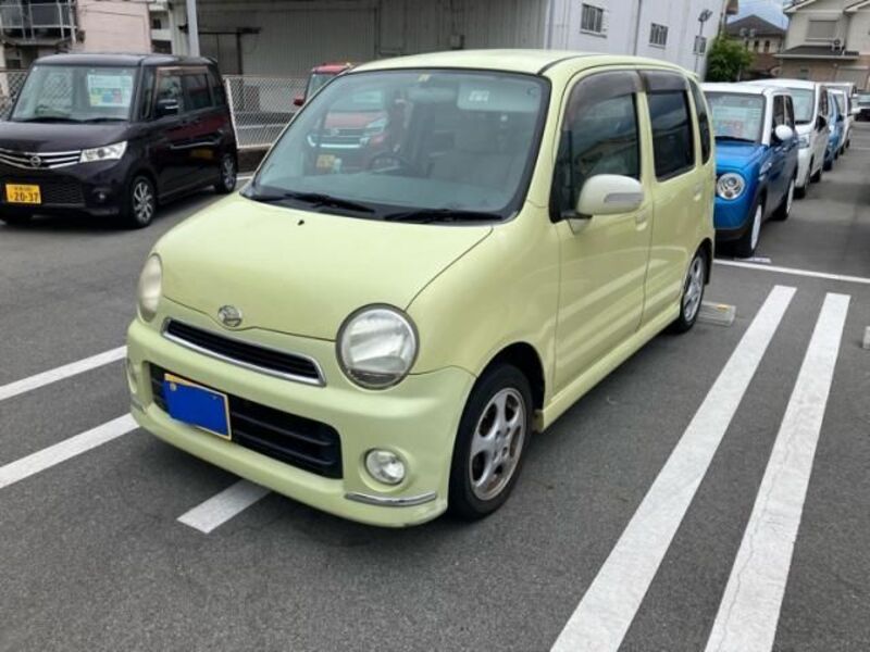 DAIHATSU MOVE LATTE