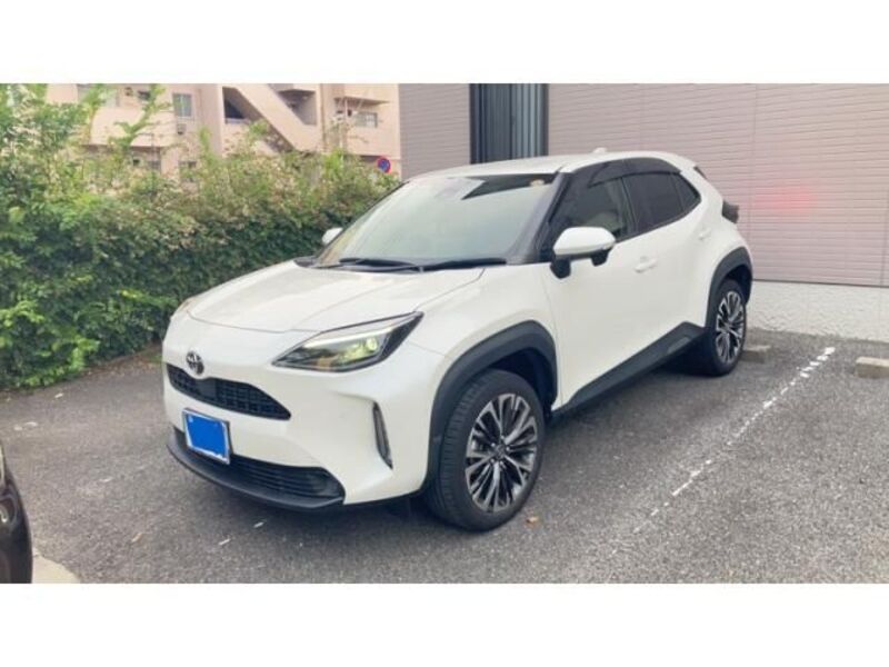 YARIS CROSS