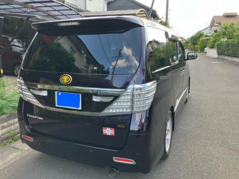 VELLFIRE