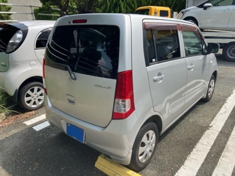 WAGON R