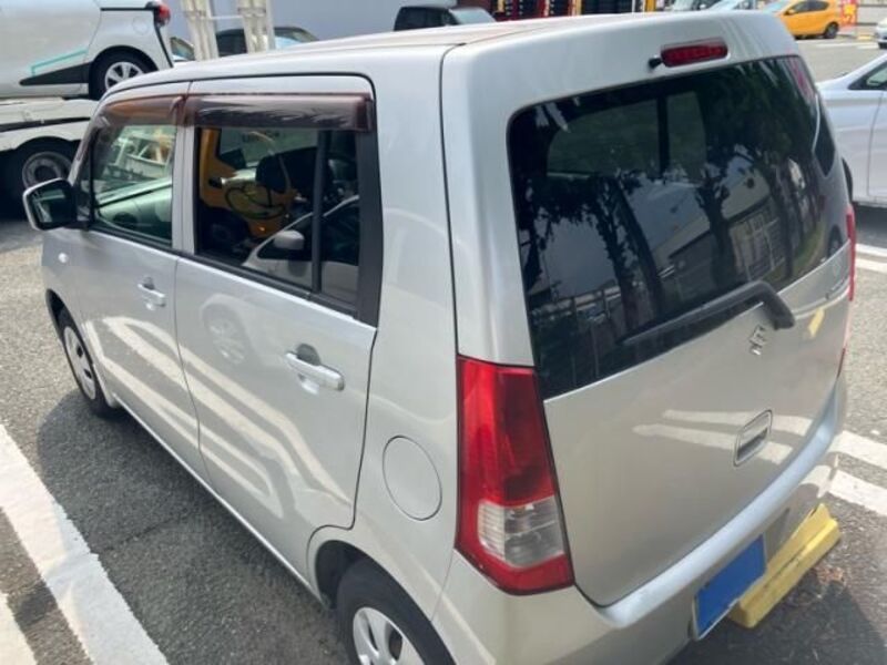 WAGON R