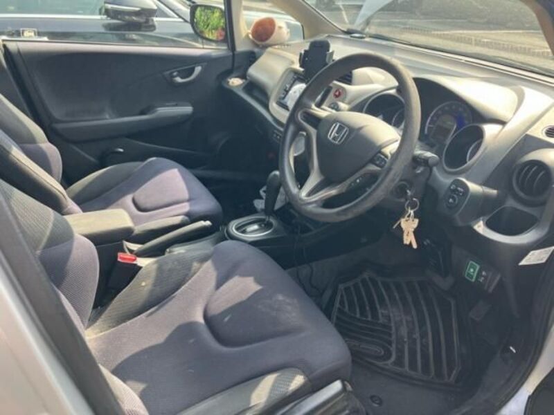 FIT HYBRID