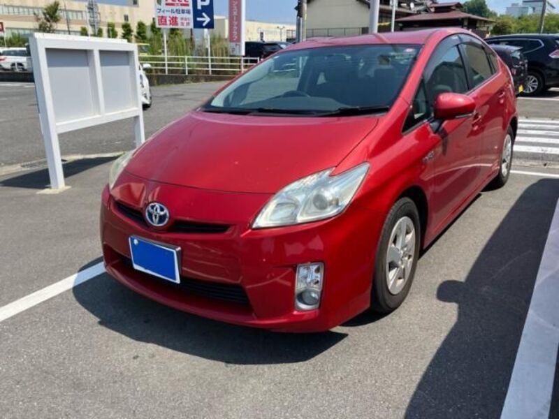 TOYOTA PRIUS