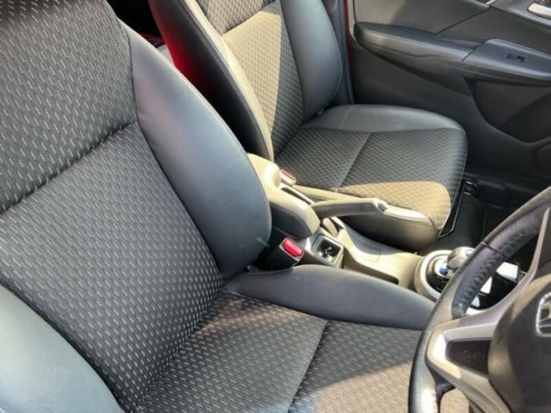 FIT HYBRID