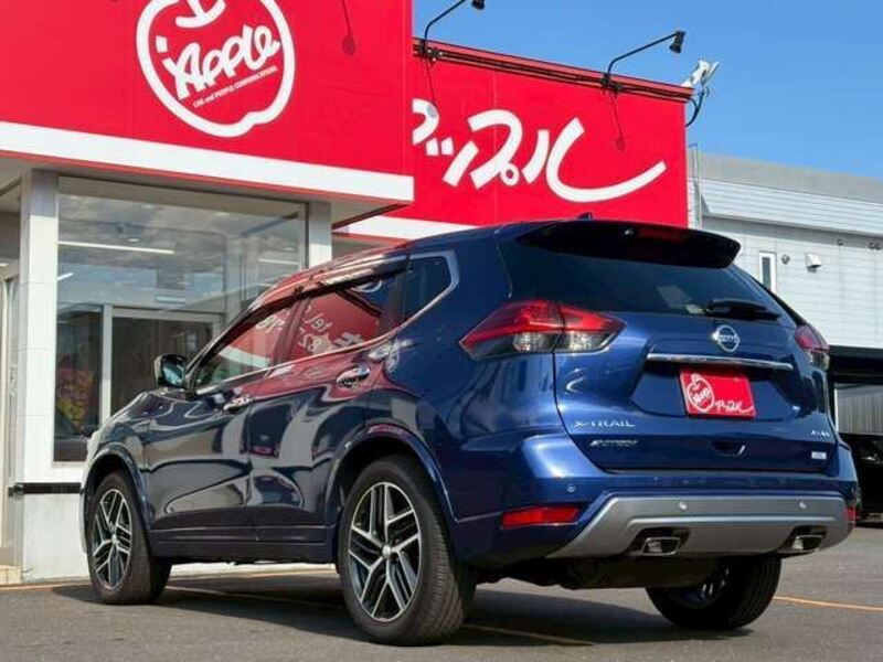 X-TRAIL