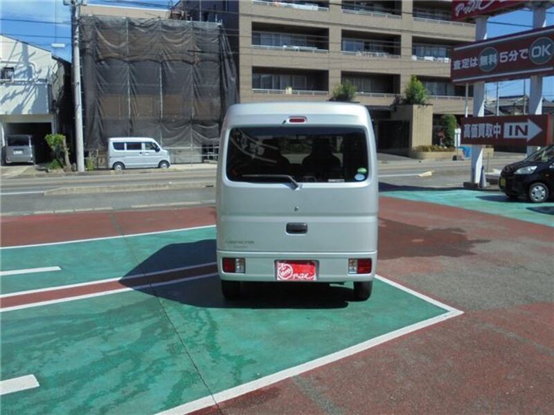 MINICAB VAN