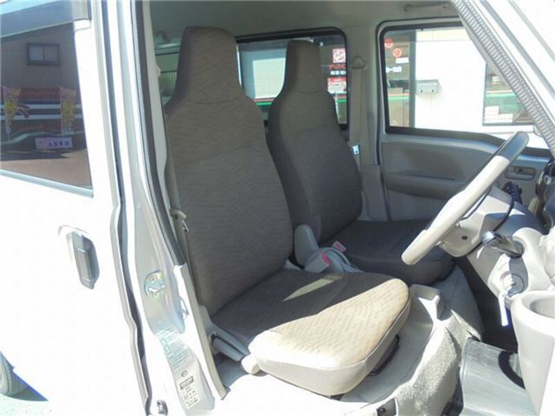 MINICAB VAN