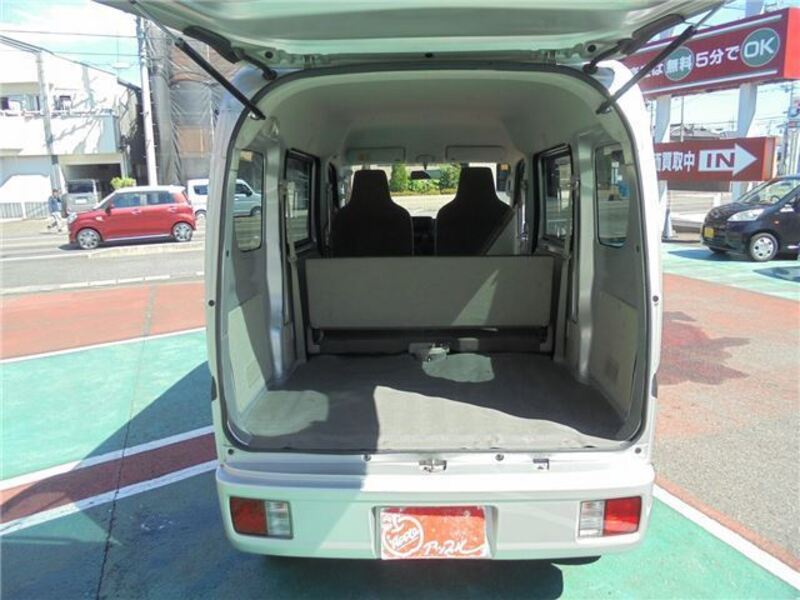 MINICAB VAN
