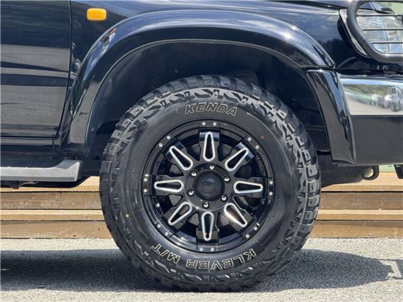 HILUX SURF