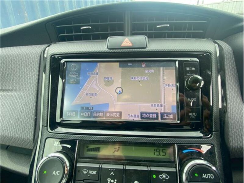 COROLLA AXIO