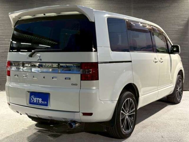 DELICA D5