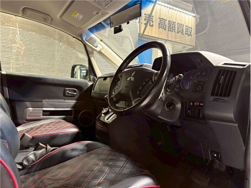 DELICA D5