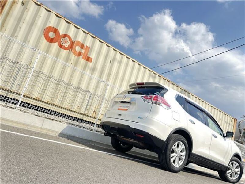 X-TRAIL
