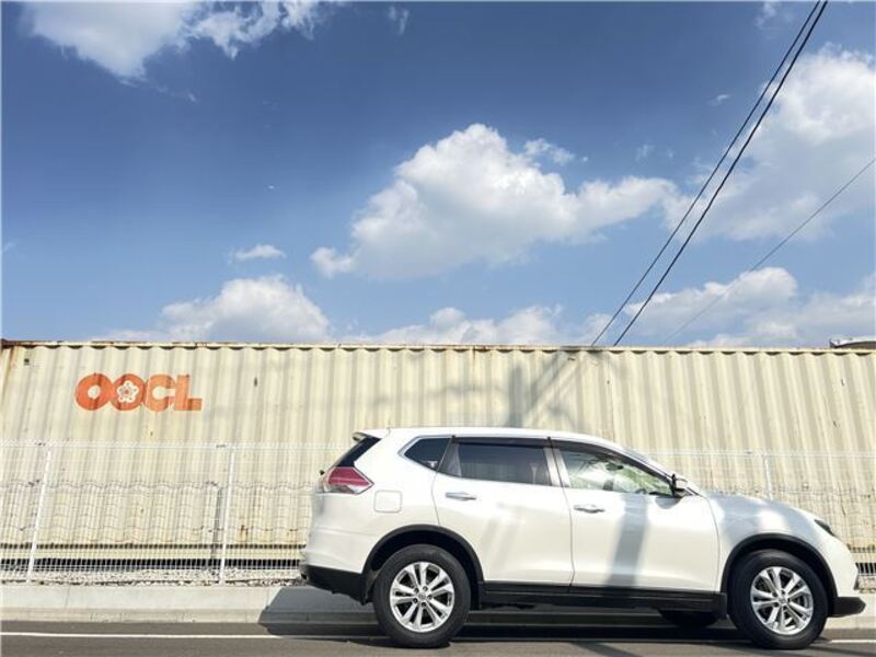 X-TRAIL