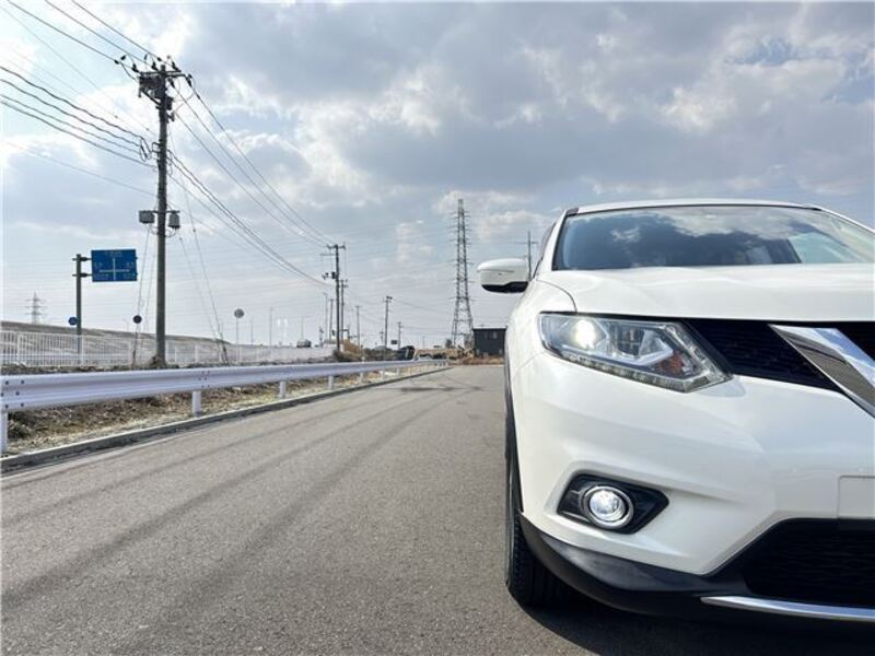 X-TRAIL