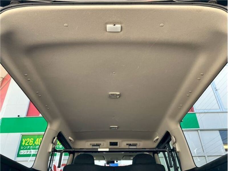 CARAVAN VAN