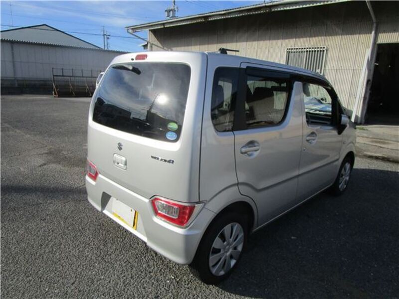 WAGON R