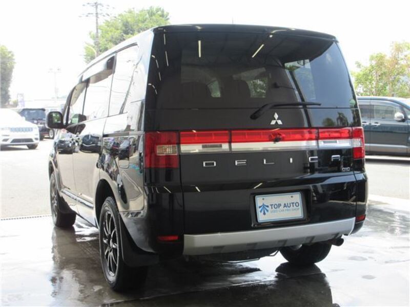 DELICA D5