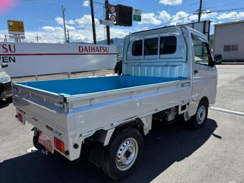 MINICAB TRUCK