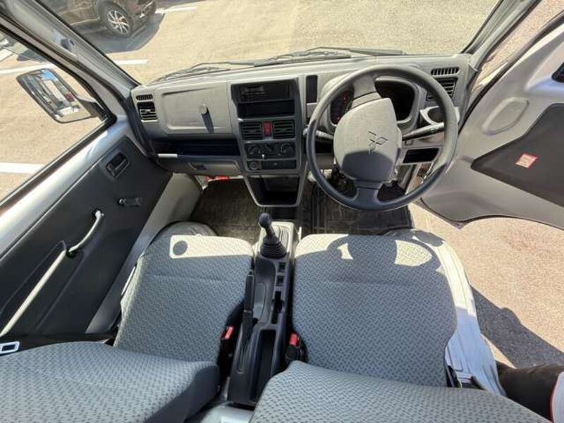 MINICAB TRUCK