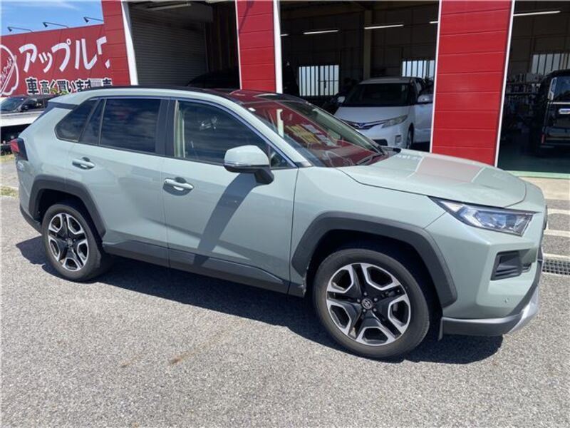 RAV4