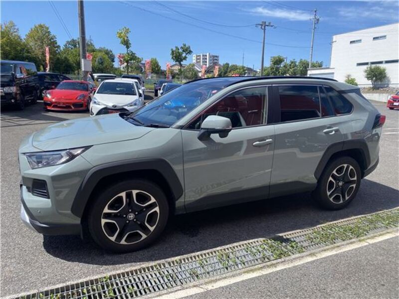 RAV4