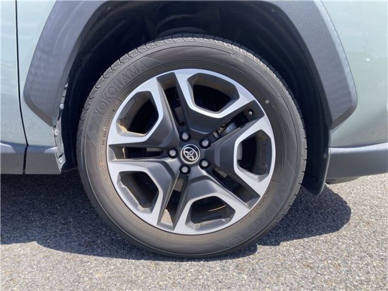 RAV4