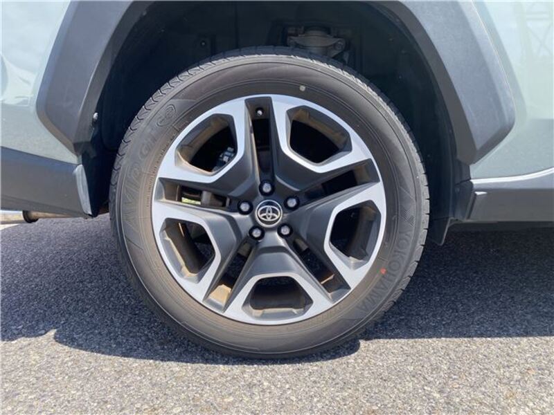 RAV4