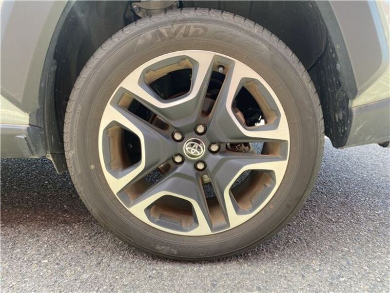 RAV4