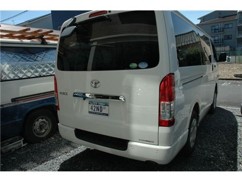 HIACE VAN