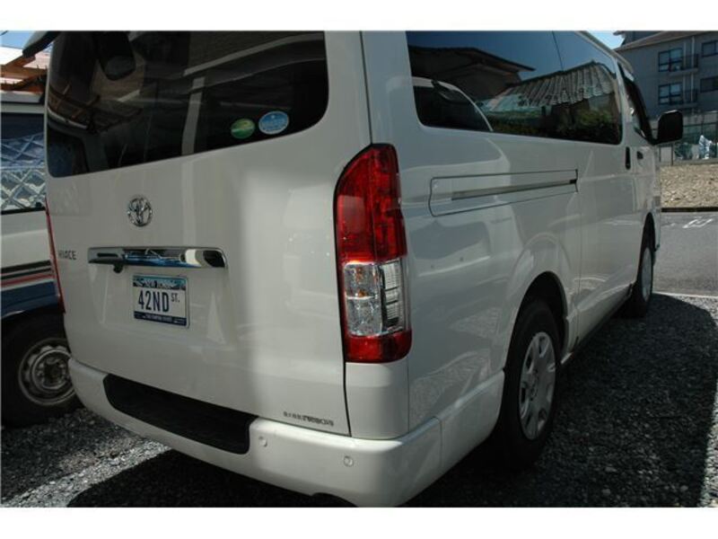 HIACE VAN
