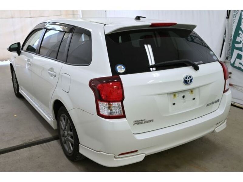 COROLLA FIELDER