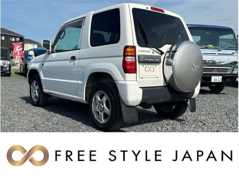 PAJERO MINI
