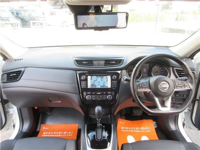 X-TRAIL
