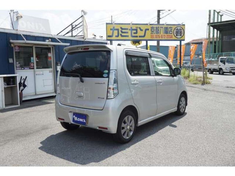 WAGON R