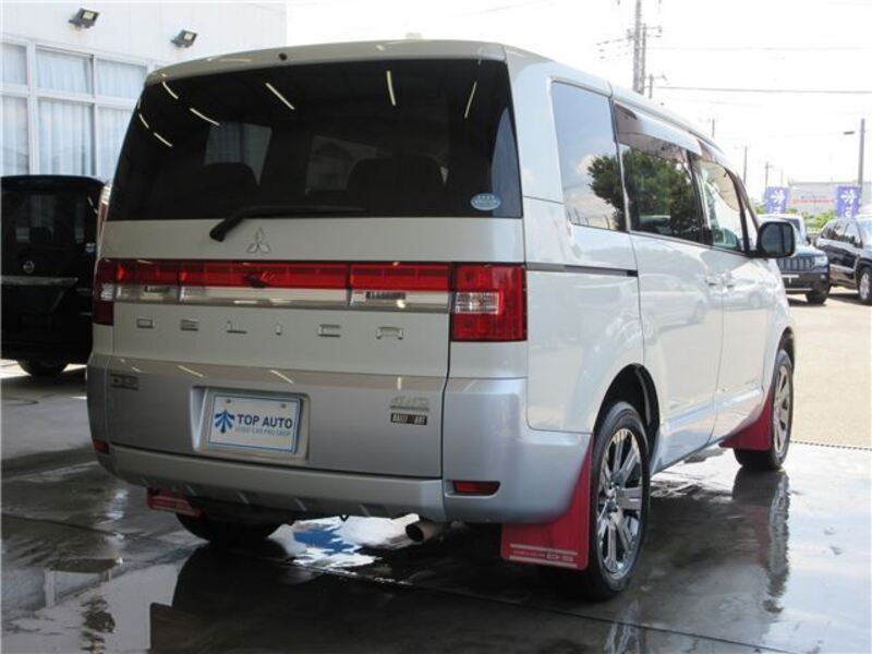 DELICA D5