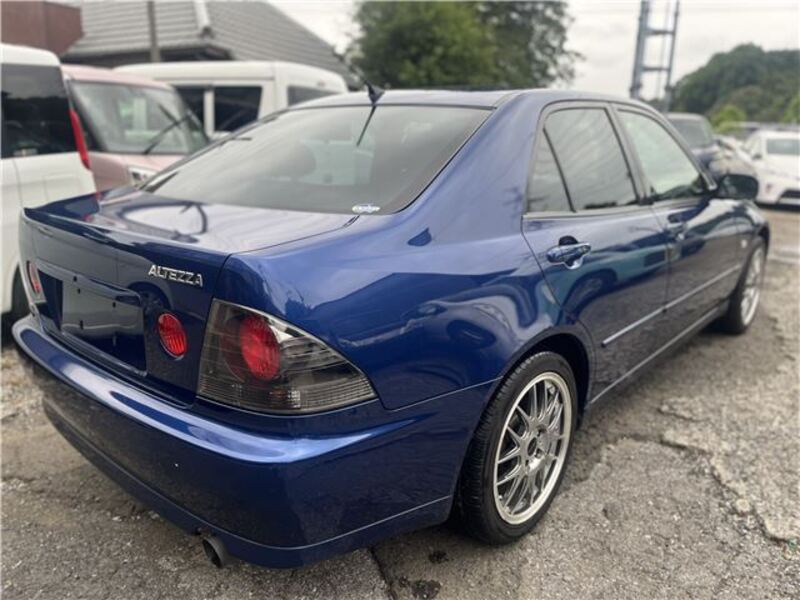 ALTEZZA