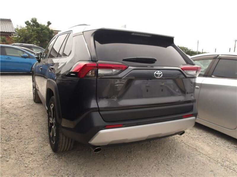RAV4