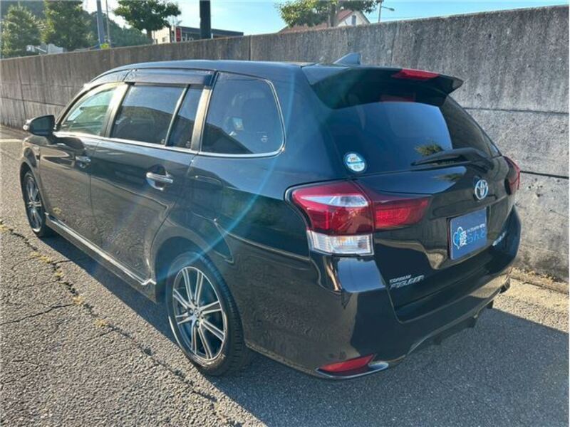 COROLLA FIELDER