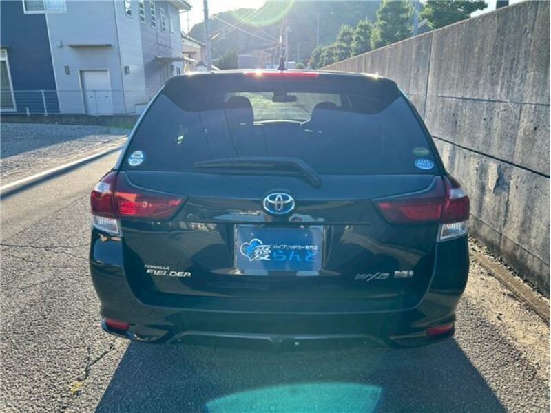 COROLLA FIELDER