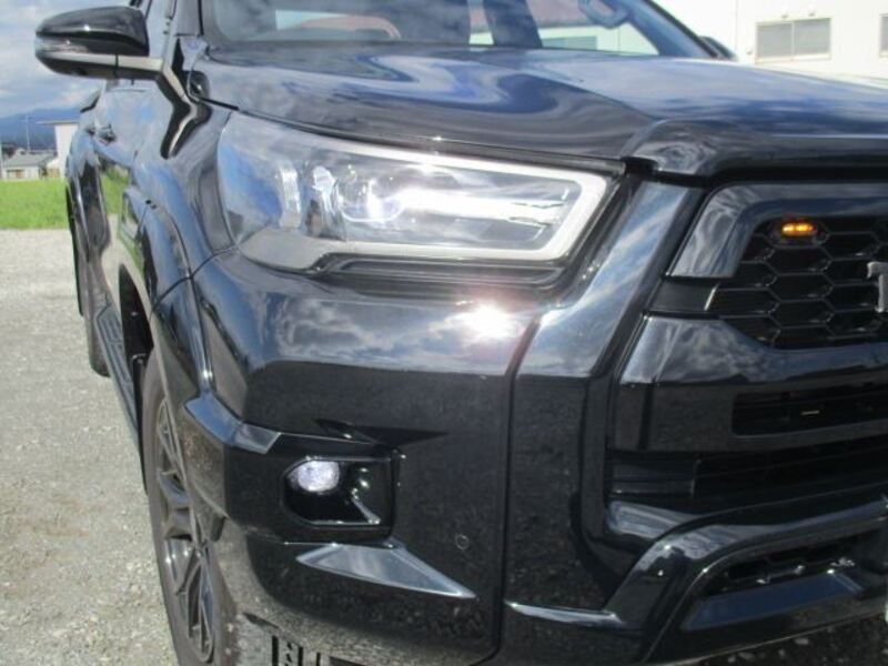 HILUX