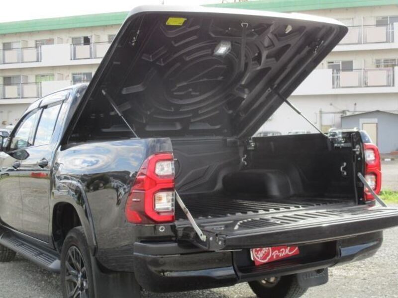 HILUX