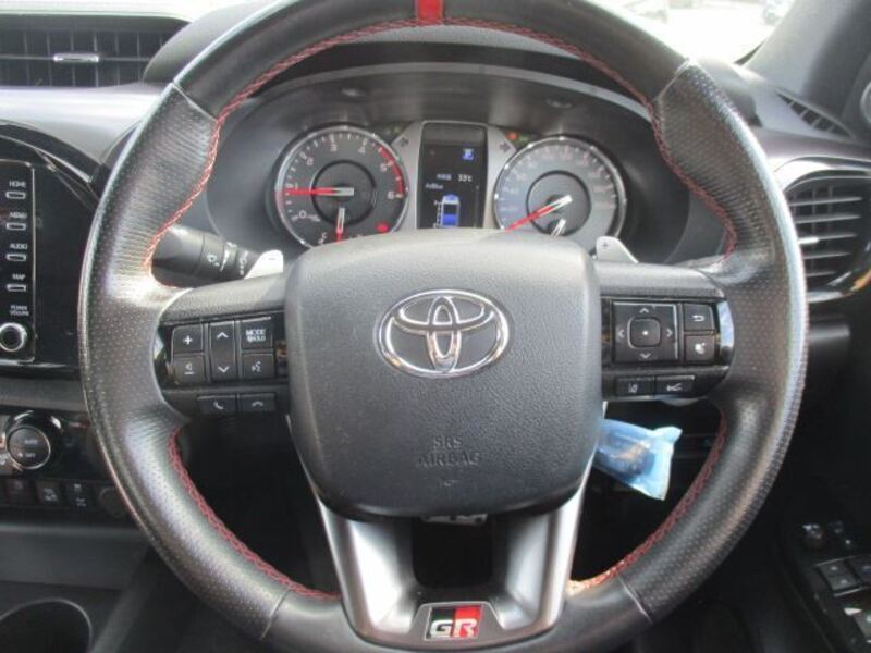 HILUX