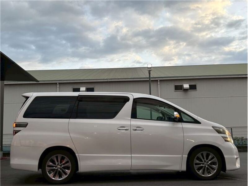 VELLFIRE