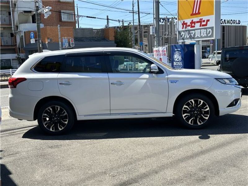 OUTLANDER PHEV