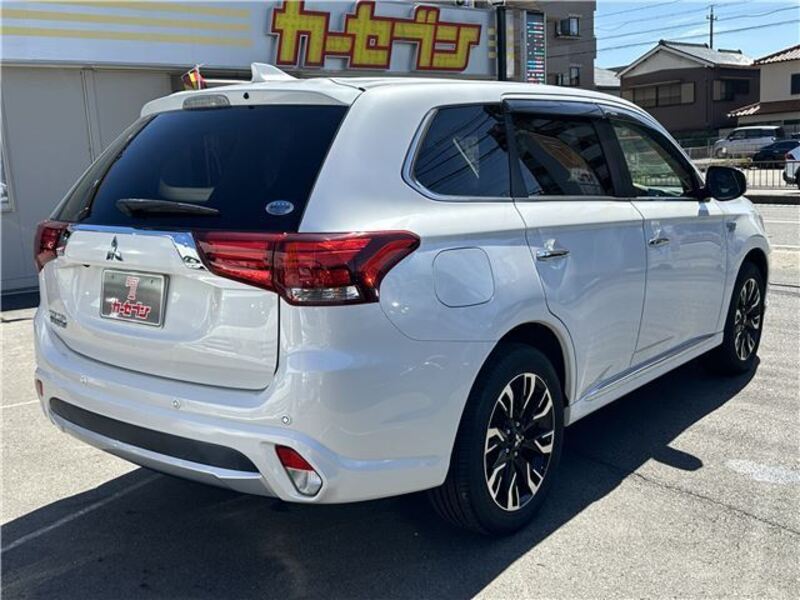 OUTLANDER PHEV